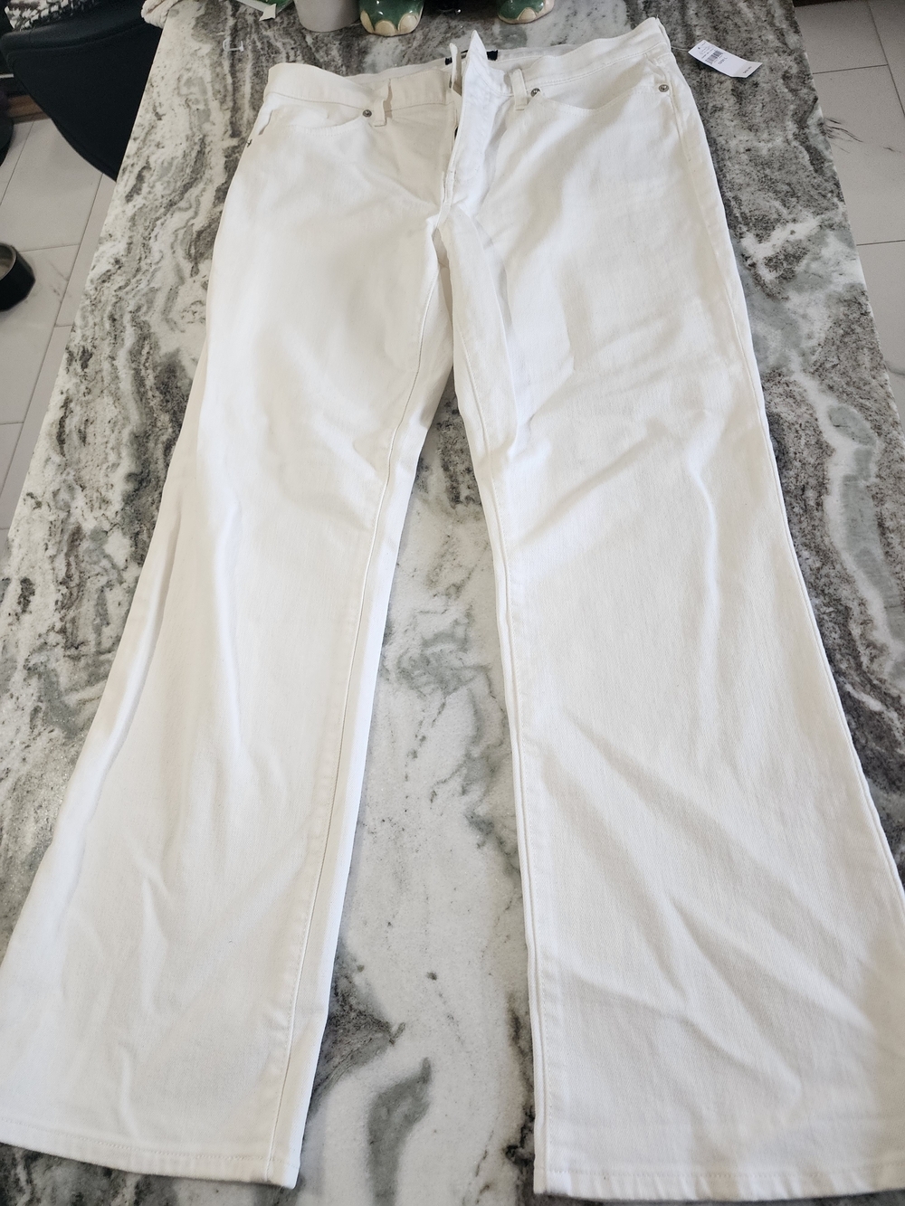 GAP White Kick Fit Jeans